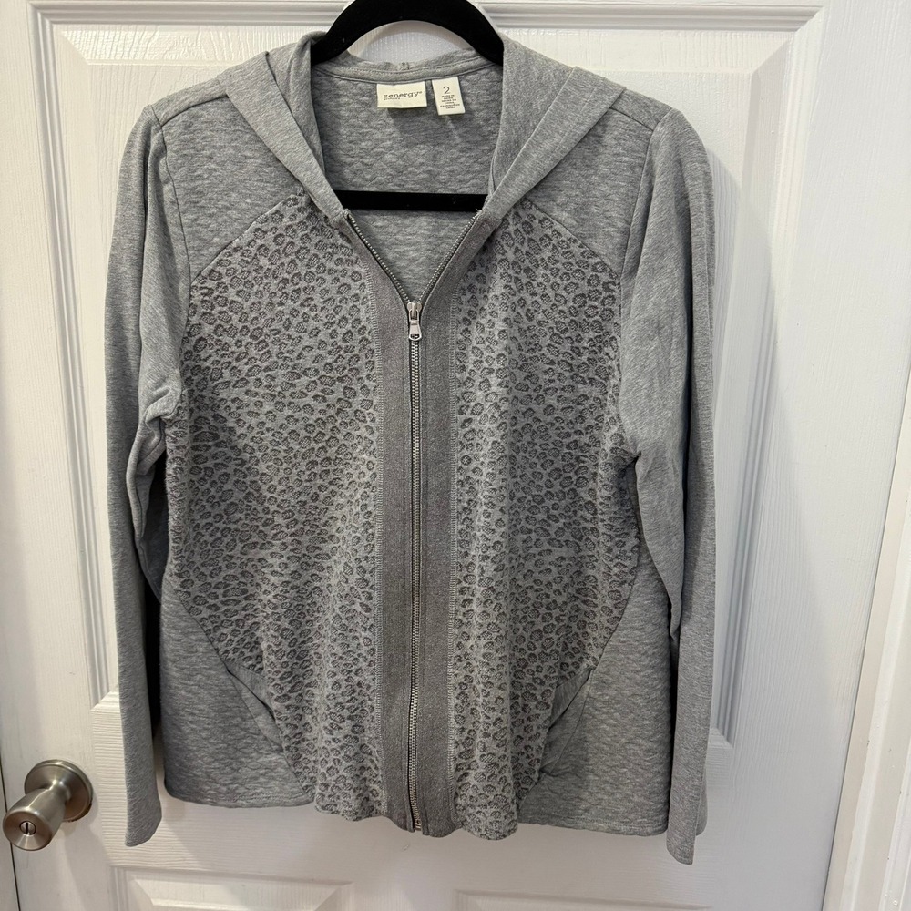 Zenergy by Chico's Women Size 2/L Gray SIlver Leopard Print Zip Up Hoodie Jacket